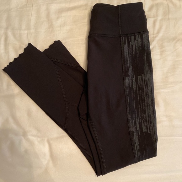 LIKE NEW! Lululemon 🍋 - Picture 1 of 7